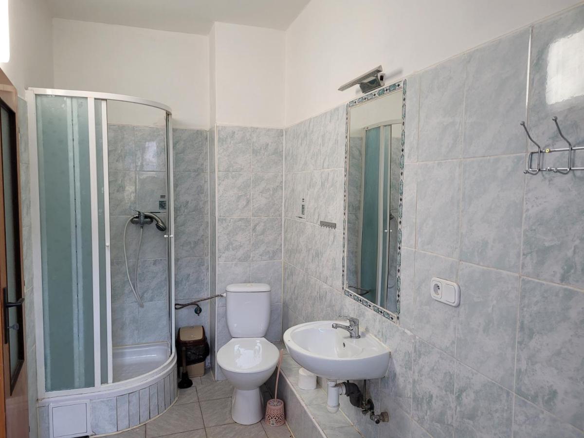 Studentska Apartments Karlowe Wary Zewnętrze zdjęcie