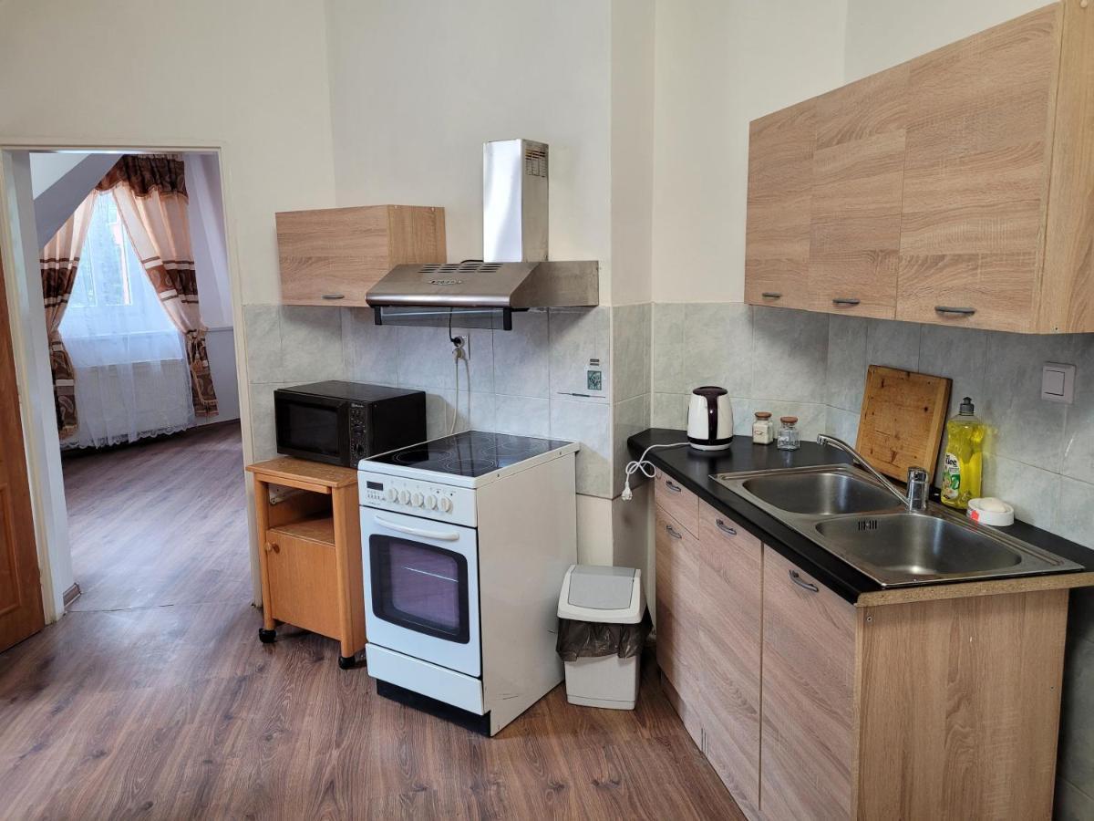 Studentska Apartments Karlowe Wary Zewnętrze zdjęcie