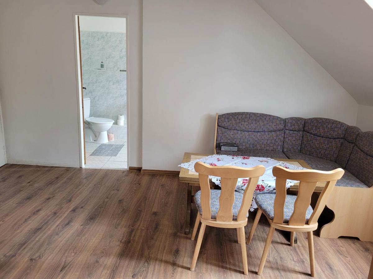 Studentska Apartments Karlowe Wary Zewnętrze zdjęcie